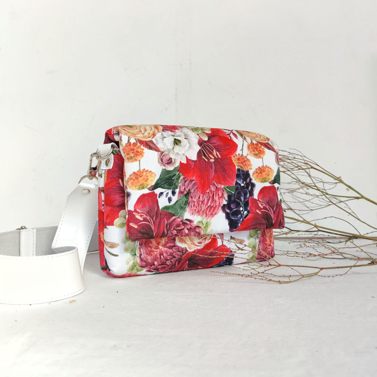 Textilná kabelka Nora (Flowers)