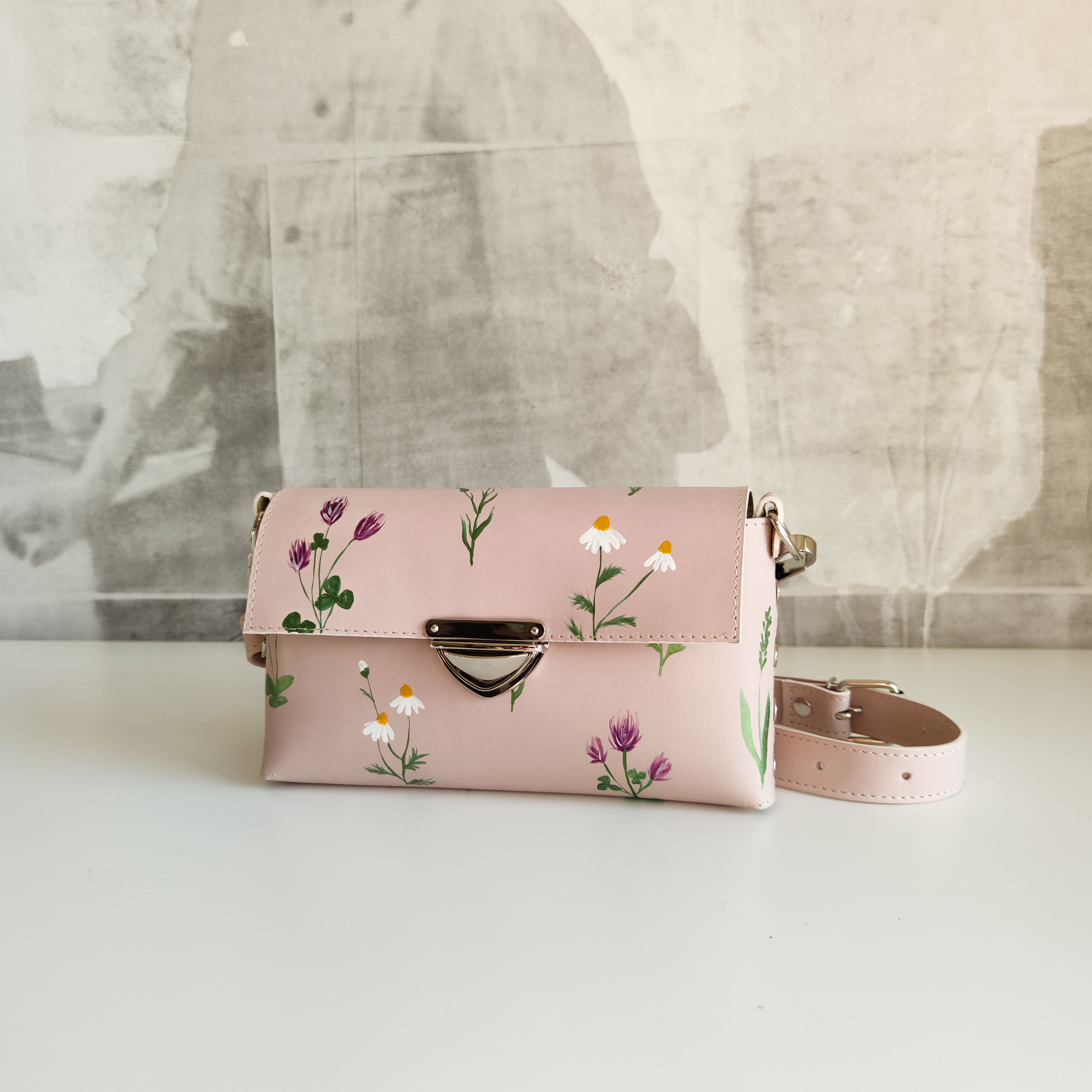 Kožená kabelka MidiMe Springflowers (ručne maľovaná)
