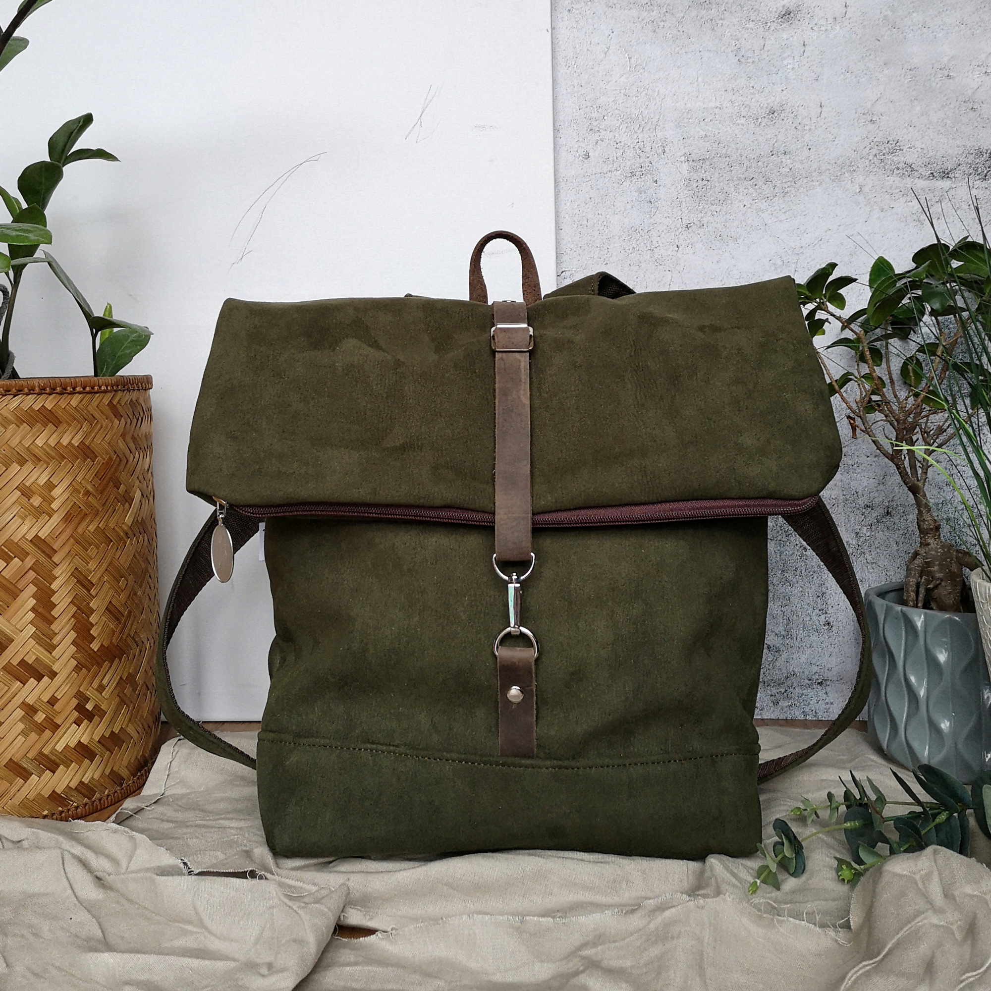 Batoh Roll backpack (army zelená)